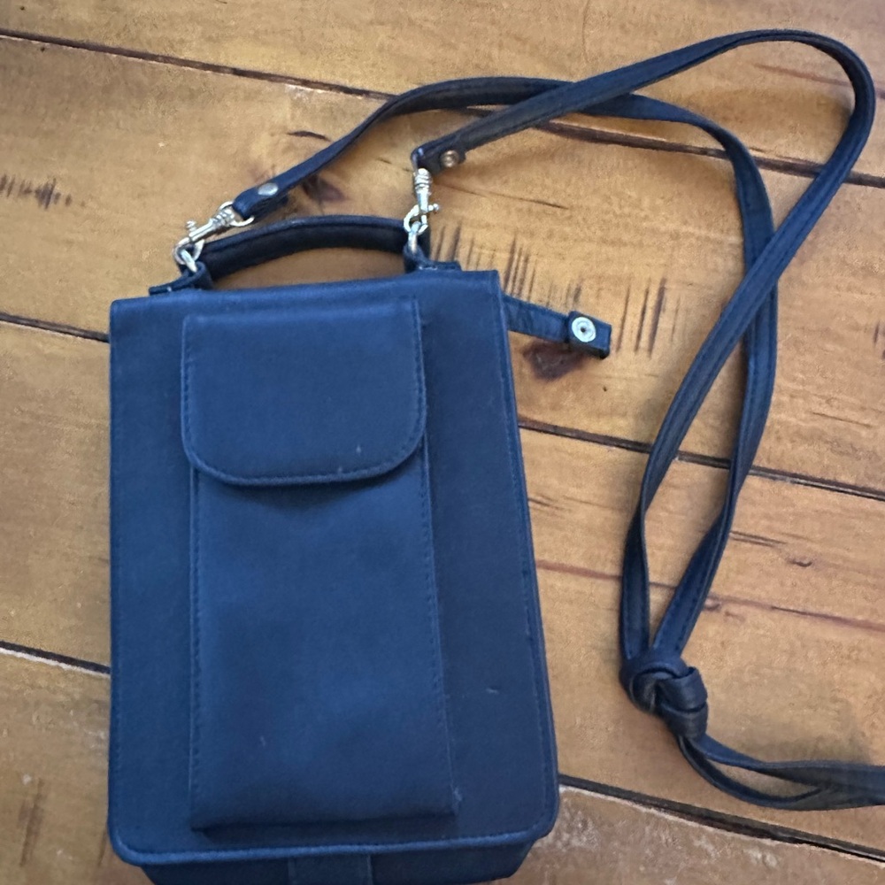 Elegant Navy Crossbody Bag